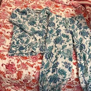 Light and airy roller rabbit kimono set!